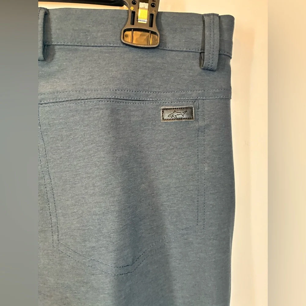 Greg Norman Shark Golf Pants 34x30 Gray Stretch Athleisure Performance 5-Pocket